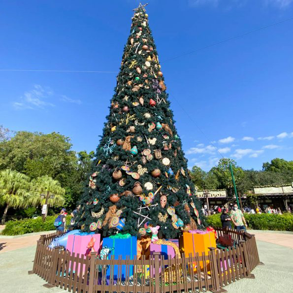 Outdoor Large Musical Dancing Felt Viator Lights Show Candle Holder Xmas Tree with Plug Light