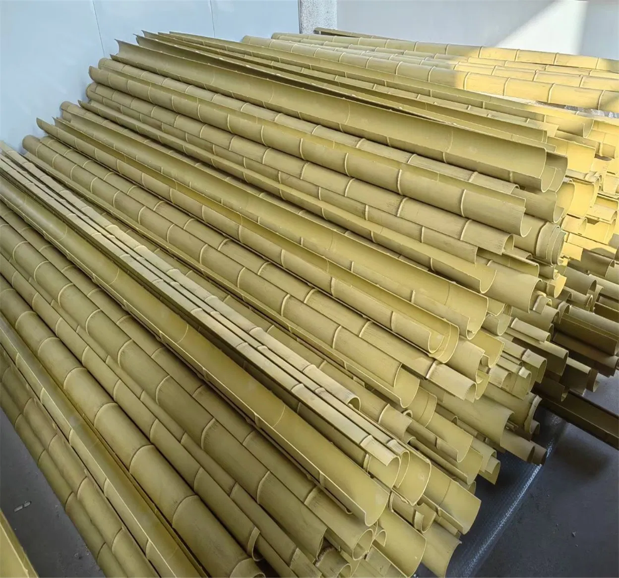 Decorative Durable Nylon Synthetic Artificial Bamboo Pole for Tropical Weather Material