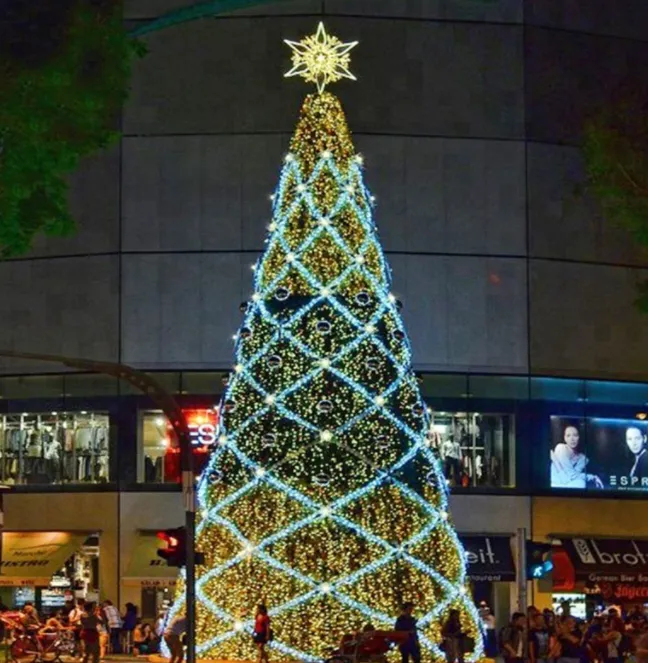 Giant Christmas Tree 1