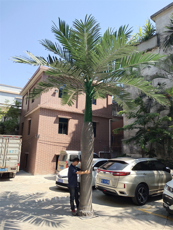 China Manufacturer Hot Sell New Design Faux Home Decoration Artificial Palm Tree