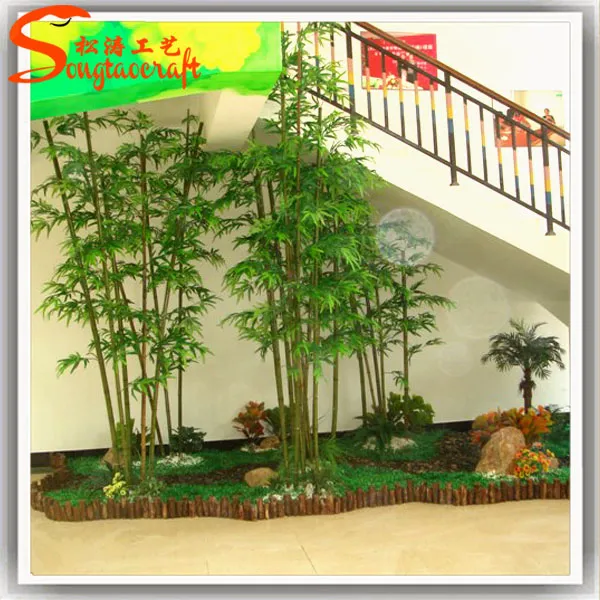 Green Bamboo Display