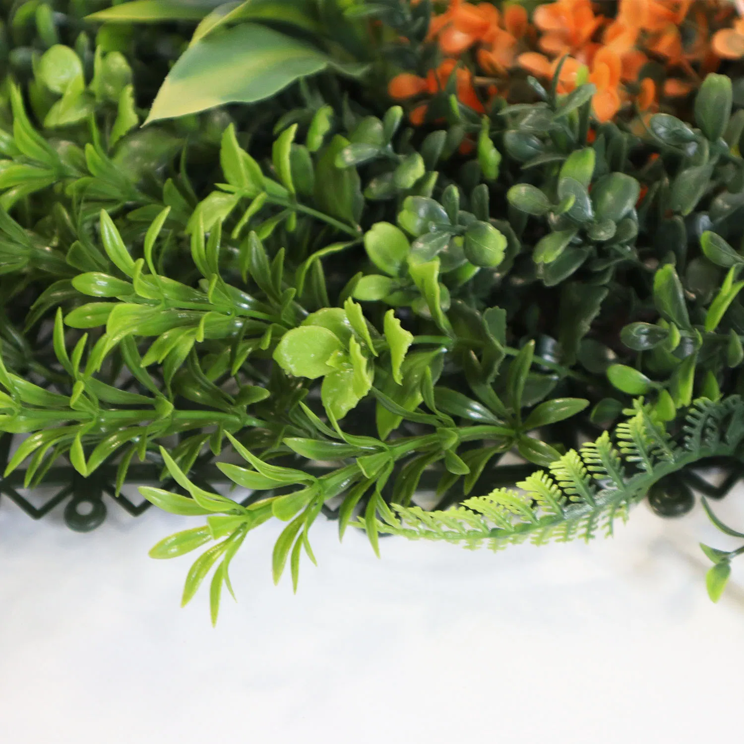 China Manufacturer PE Material Fire Retardant Faux Foliage Boxwood Fence Faux IVY Panels Artificial Plant Wall