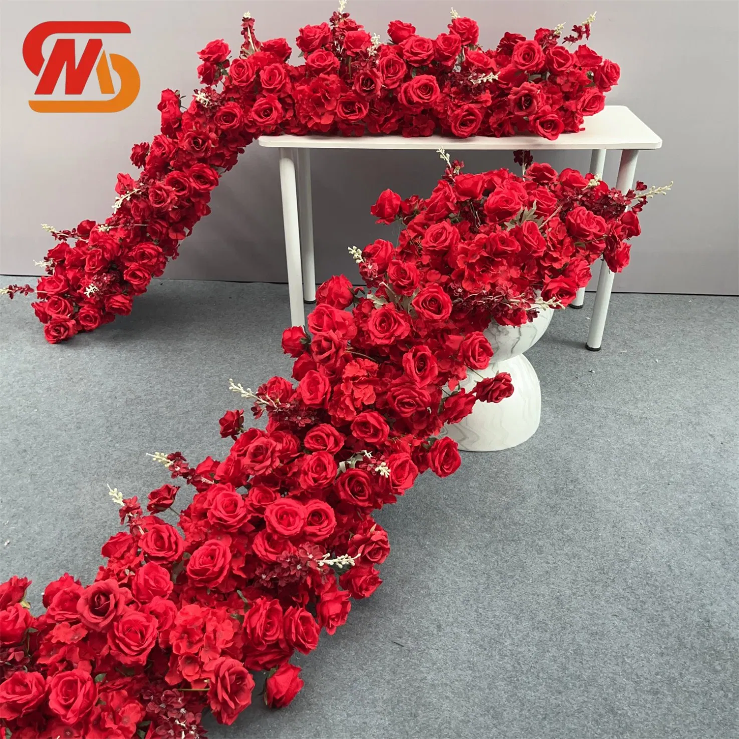 Smooth Custom-Made Luxury Silk Floral Arrangements Artificial Flowers for Wedding Arch Decorations