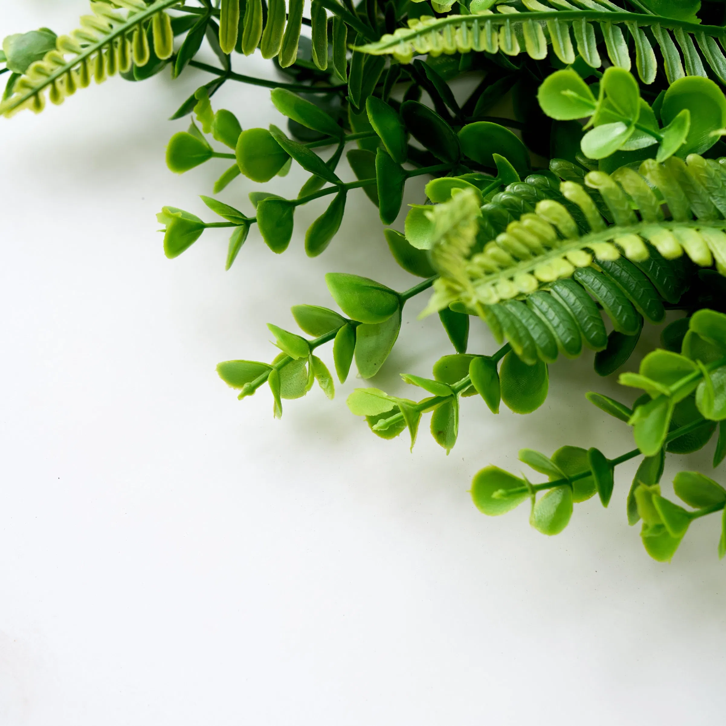 New Design Vertical Garden Fence Artificial Plant Wall UV Protected Faux Plant Wall