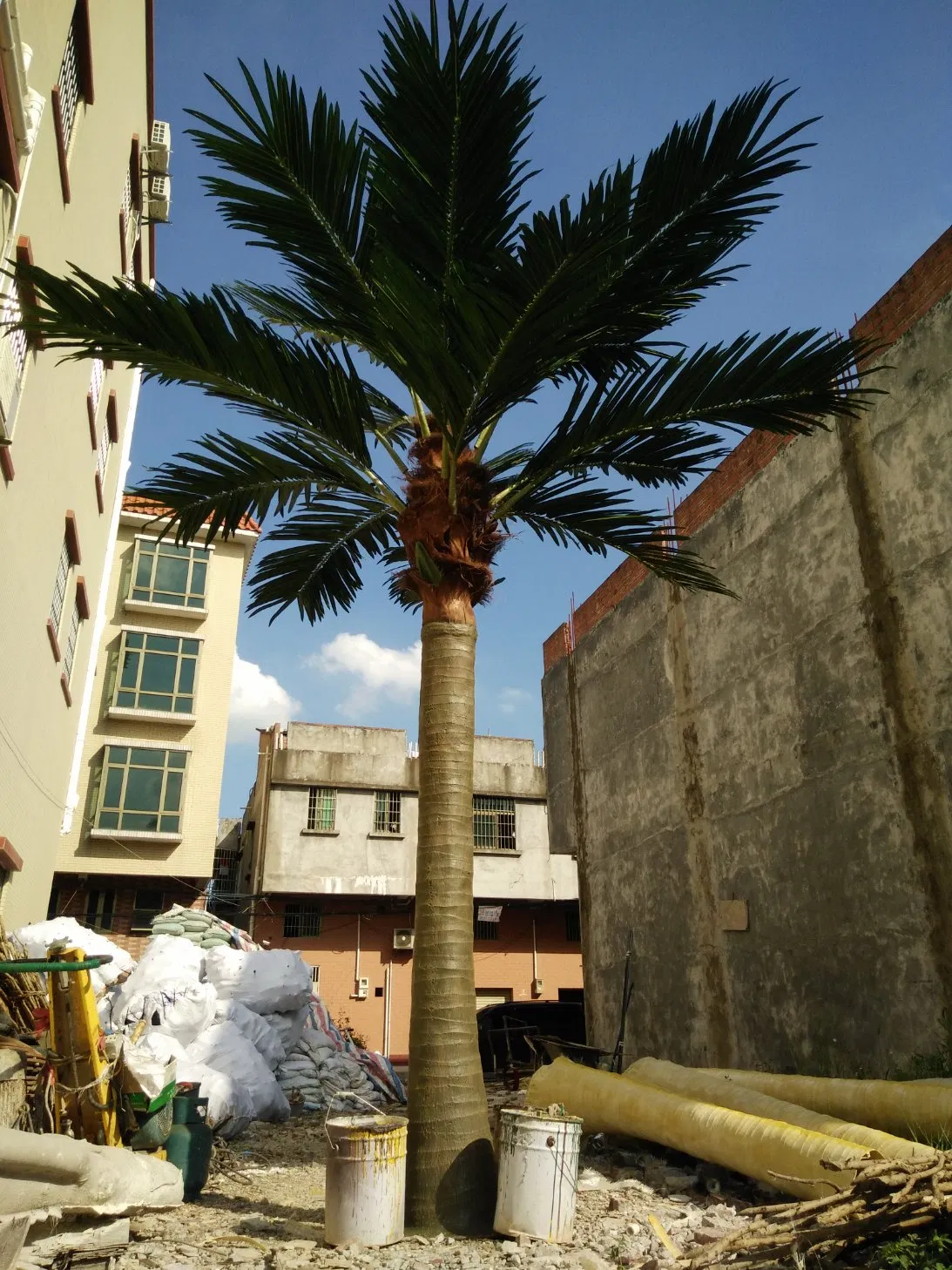 Faux Coconut Palm Tree Trunk Waterproof Artificial Plastic Coconut Tree for Sale