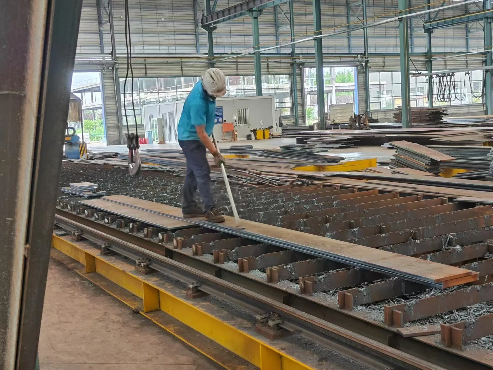 Automated Steel-Structured Logistics Distribution Centers Innovative Steel Research Centers with Professional Design