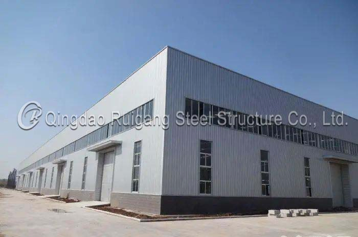 Pre-Engineered Peb Steel Structure Factory Building with High Quality Light Steel Frame and Insulated Panels
