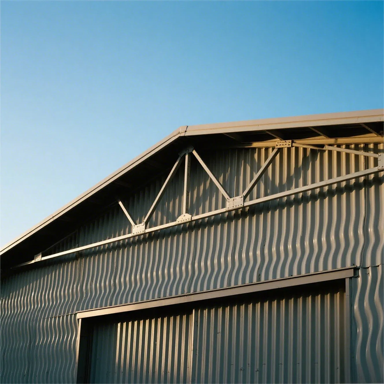 Easy to Assemble Steel Structure Prefabricated Hangar for Long-Term Use