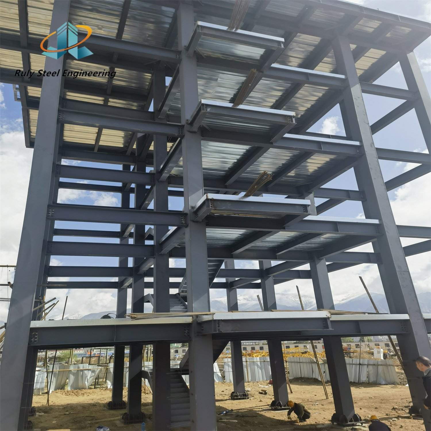 Multifunctional Steel Structure Conference Center