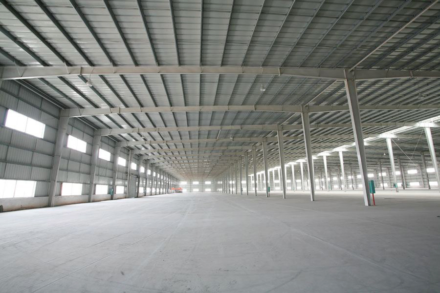 Pre-Engineered Peb Steel Structure Building for Workshop with Customized Design and Sandwich Panel