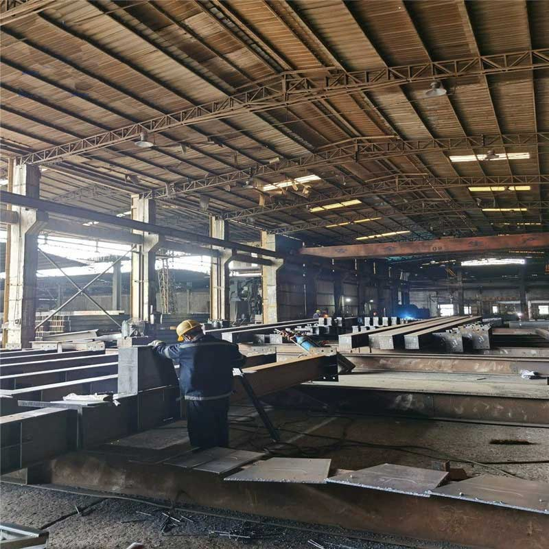 Heavy-Duty Prefabricated Steel Structure Plant for Efficient Industrial Operations Prefab China House