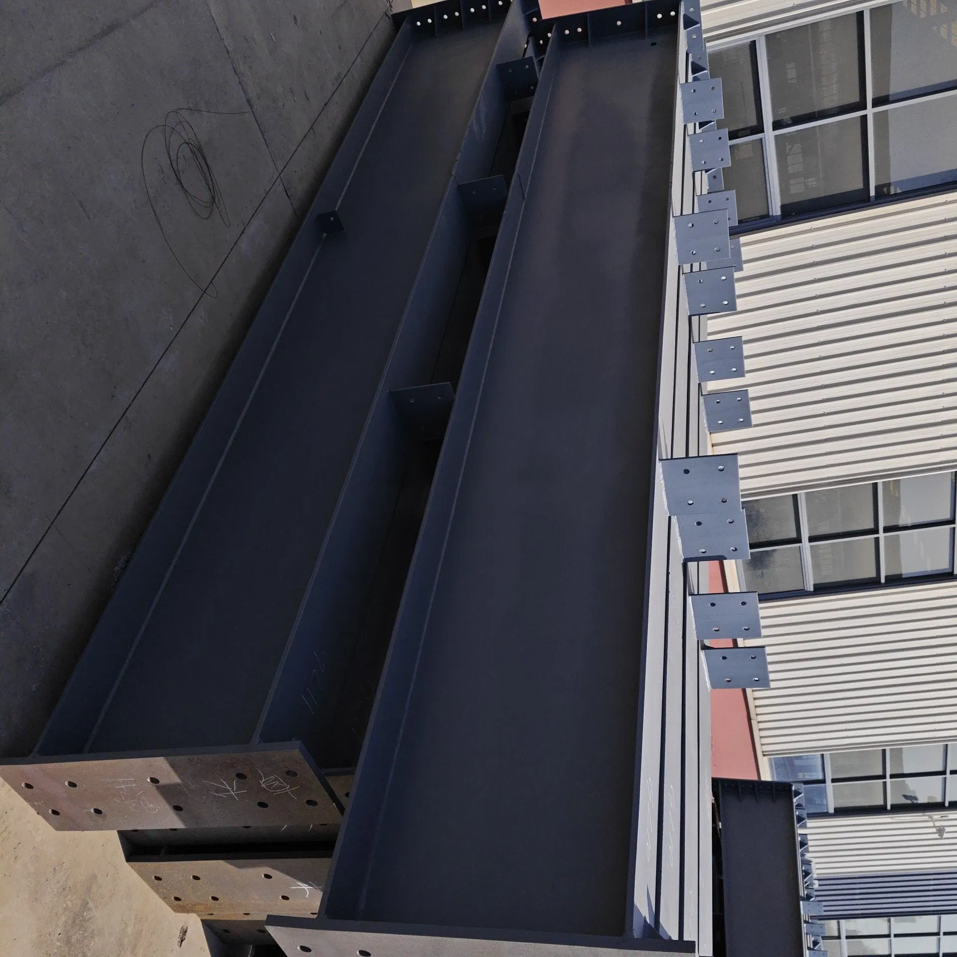 2025 Fast Assembly Prefabricated House Metal Structure Steel Frame Warehouse Workshop with Platform