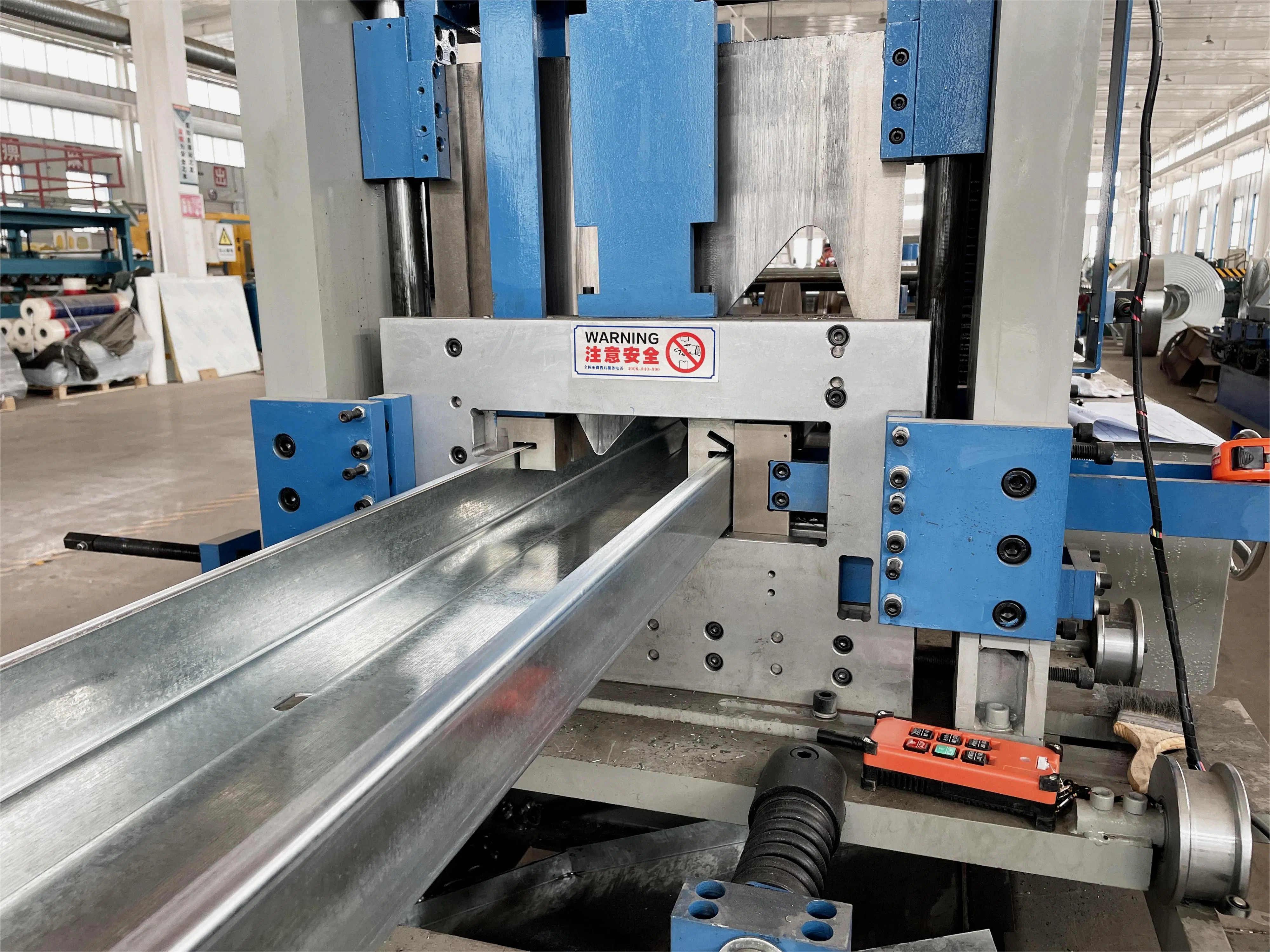 High Strength Carbon Steel Prefabricated Metal Frame Steel Structure Building Cold Storage/Warehouse