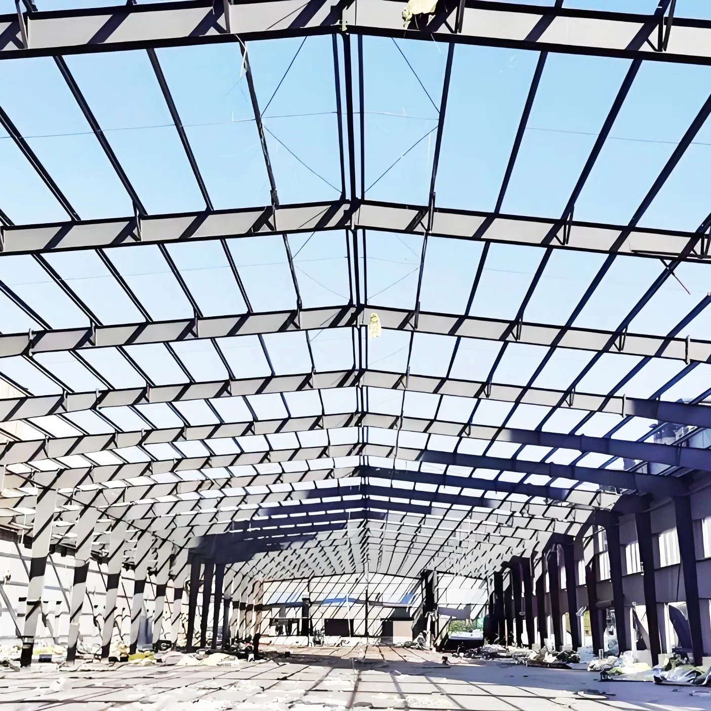 Free Design, Customized, Prefabricated Steel Structure, Suitable for Industy and Commercial Buildings