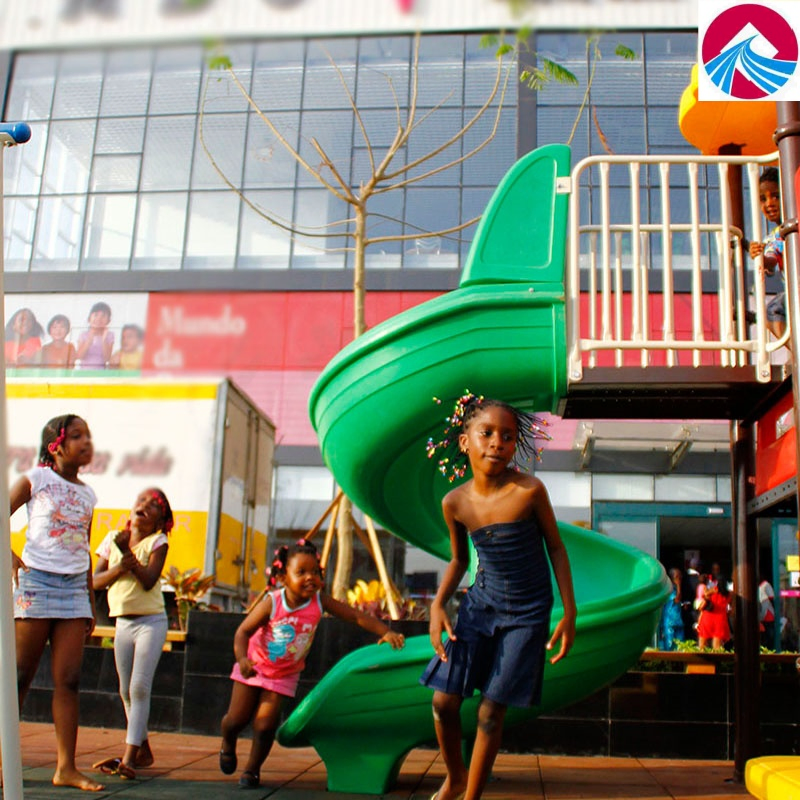 Customizable High-Quality Prefabricated Steel Retail Center