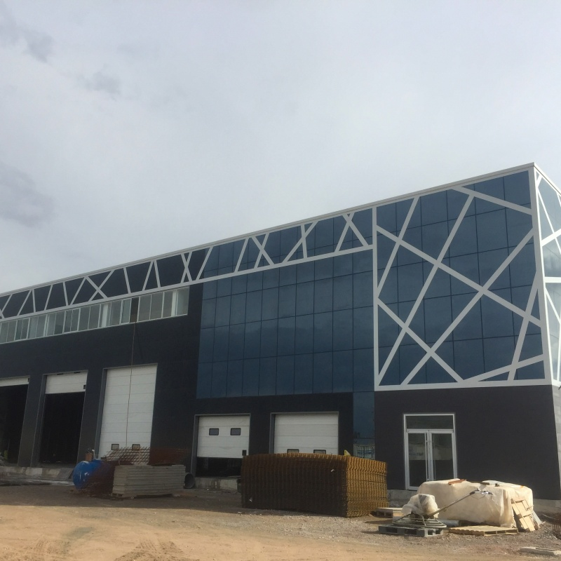 Industrial Steel Structure Building with Clear Span Frame and Durable Roofing