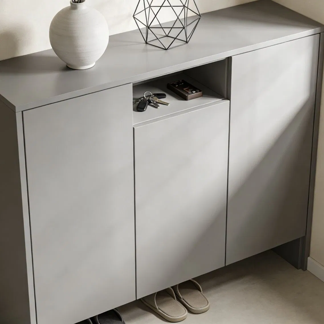 Wooden Entryway Console Cabinet with Multi-Layer Storage for Shoes and Bags