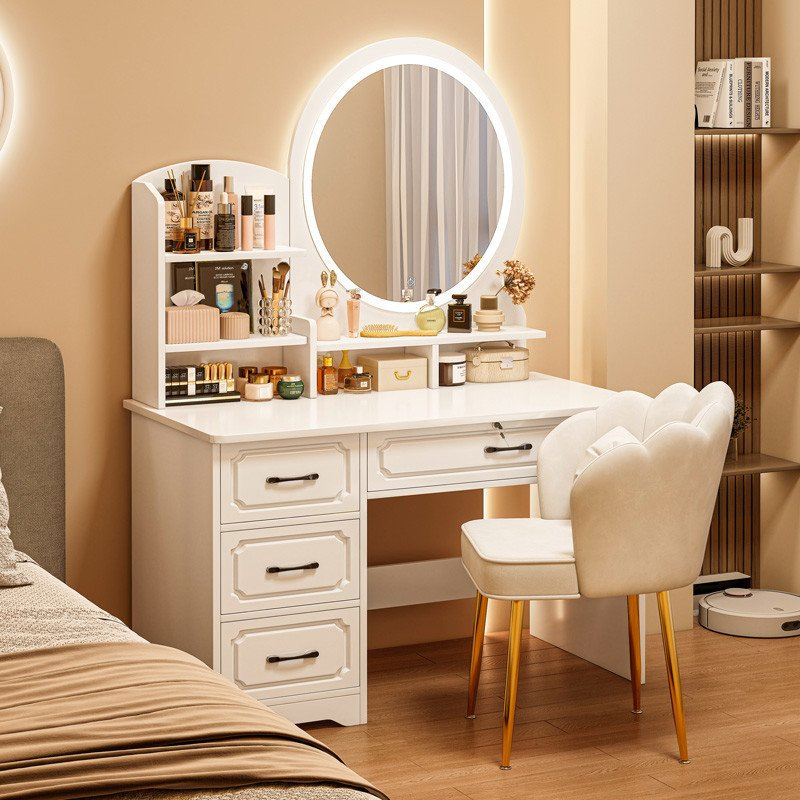 Modern European-Style Master Bedroom Makeup Table in The Light Luxury Bedroom Dresser