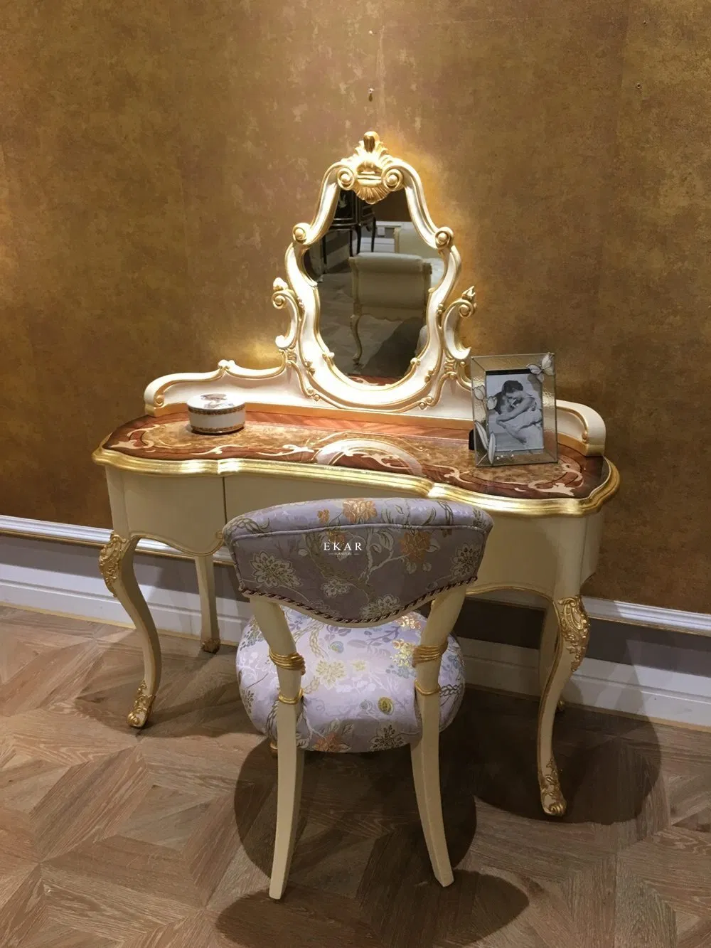 Luxury French Style Bedroom Furniture Antique Dresser Wooden Home Furniture Carton Solid Wood Birch Luxury Classic