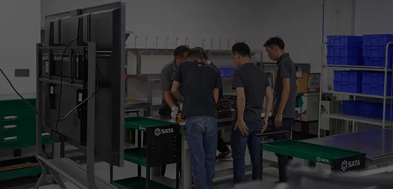 Qicheng Isuzu parts factory and warehouse