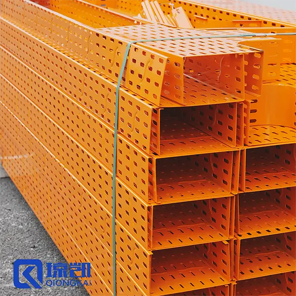 Wholesale Reinforced Medium duty Pre-galvanized Hot-dip-galvanized Powder Coated Perforated Cable Tray 200*100 - Orange Manufacturers, Factories