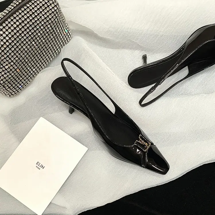 Heels View 19