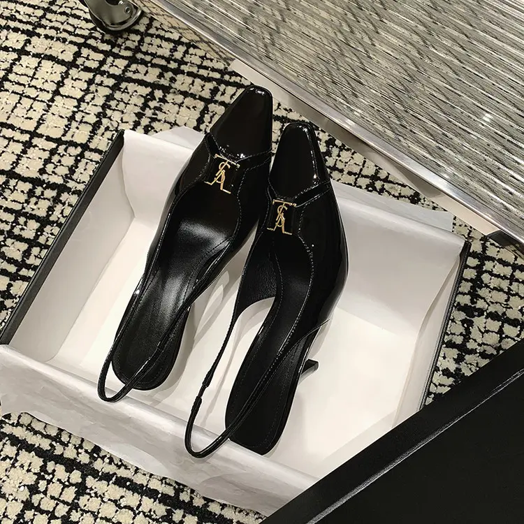 Heels View 28