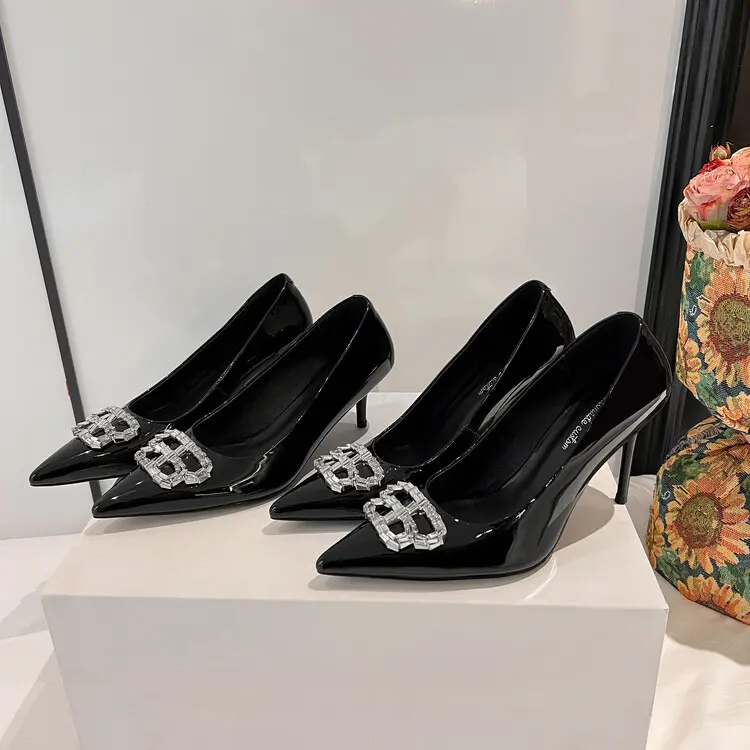 Pumps View 8