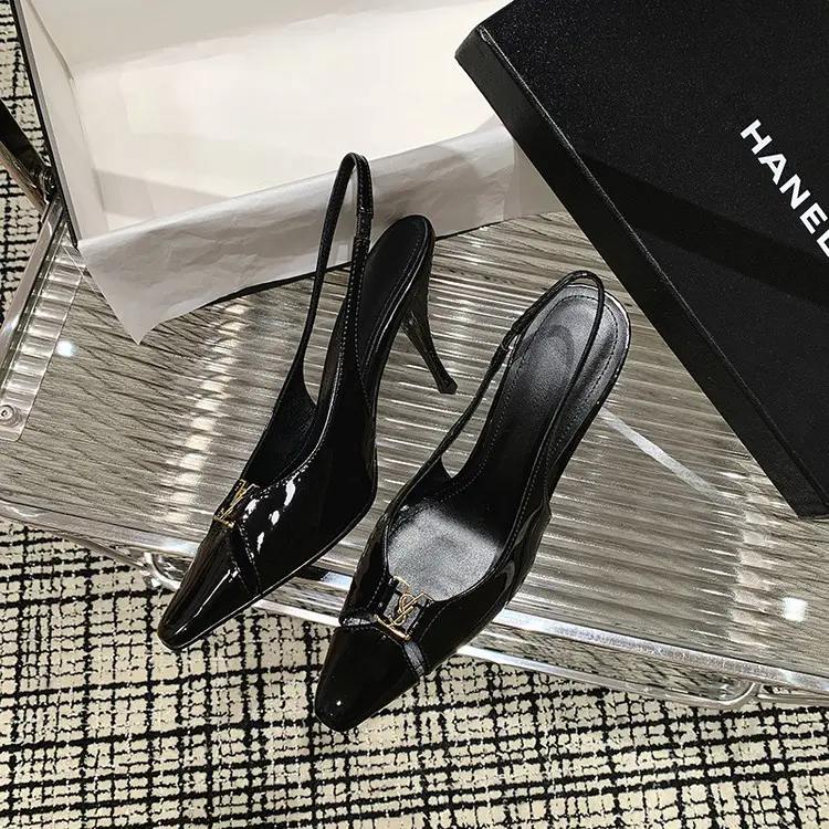 Heels View 27