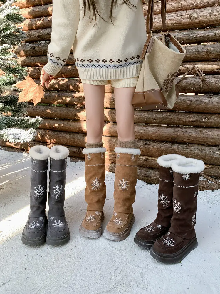 Boot Detail 27