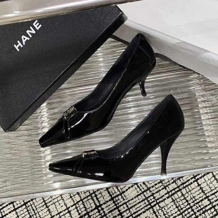 Heels View 36