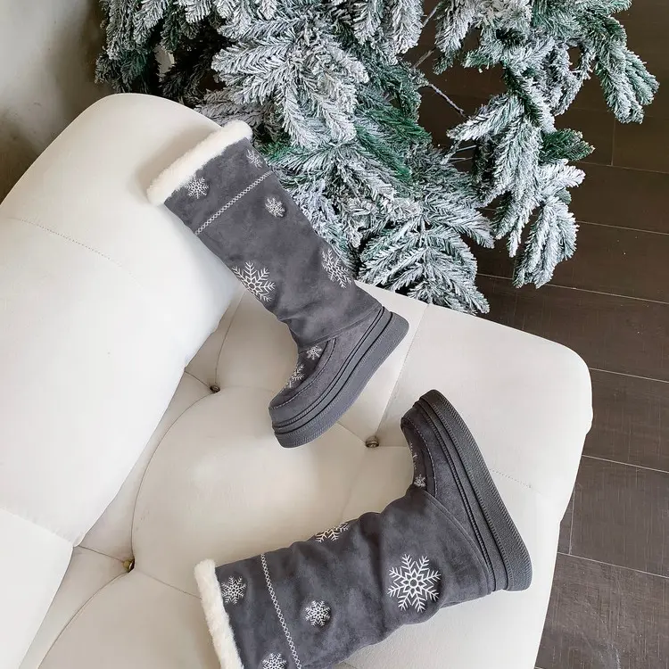 Custom Women's Wool Knee-High Boots for Christmas | Suede Upper Manufacturer, Factory
