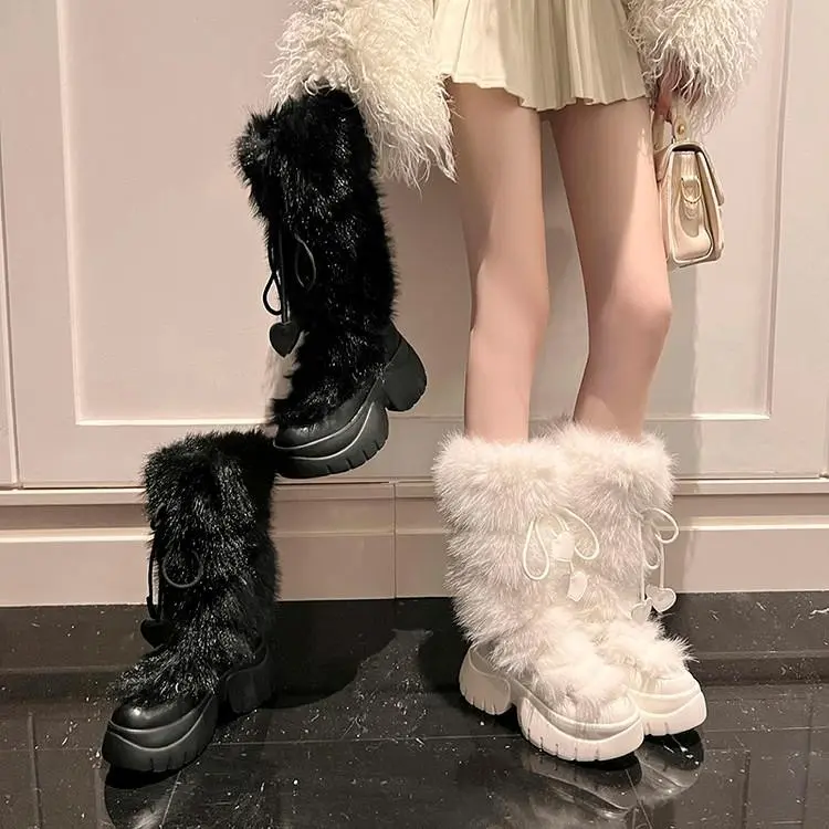 Step Into Cozy and Style This Winter Women's Boots Guide Blog Post