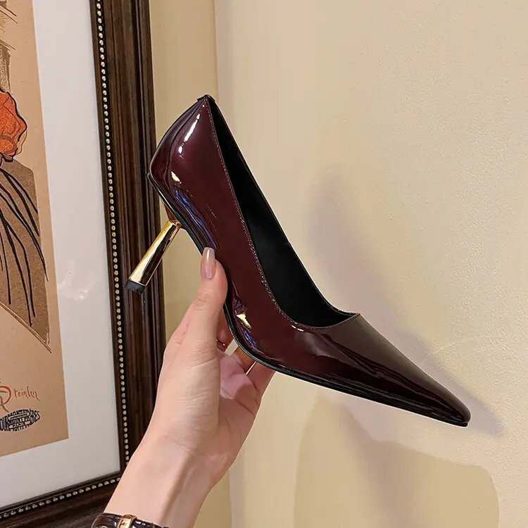 CE Certification Metallic Sculptural Stiletto Pumps: Nude Patent Leather Suppliers, Products