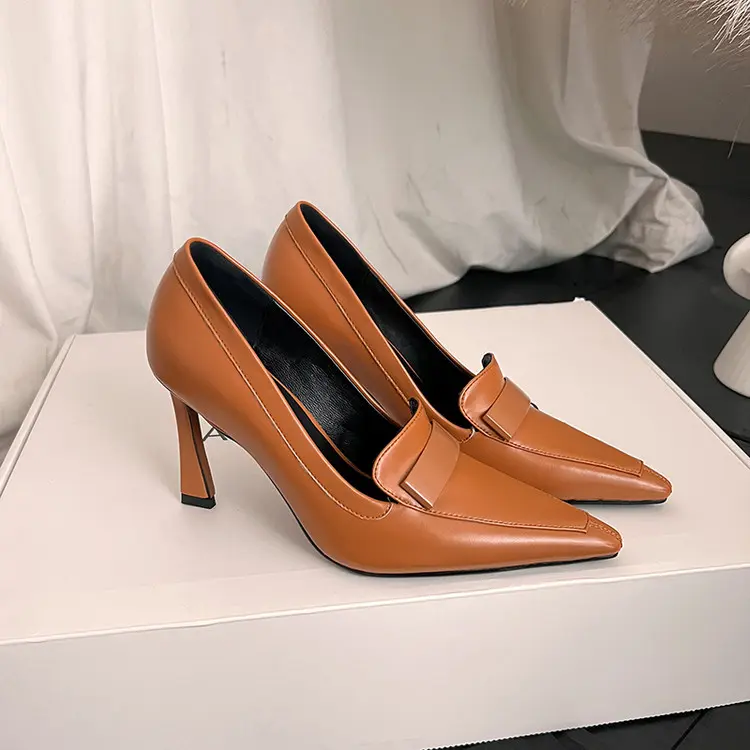 Pumps 34