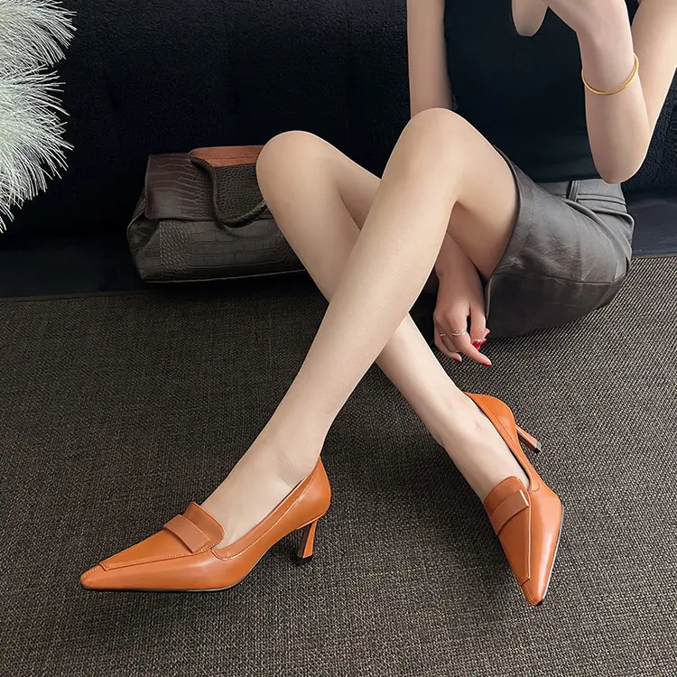 Pumps 28