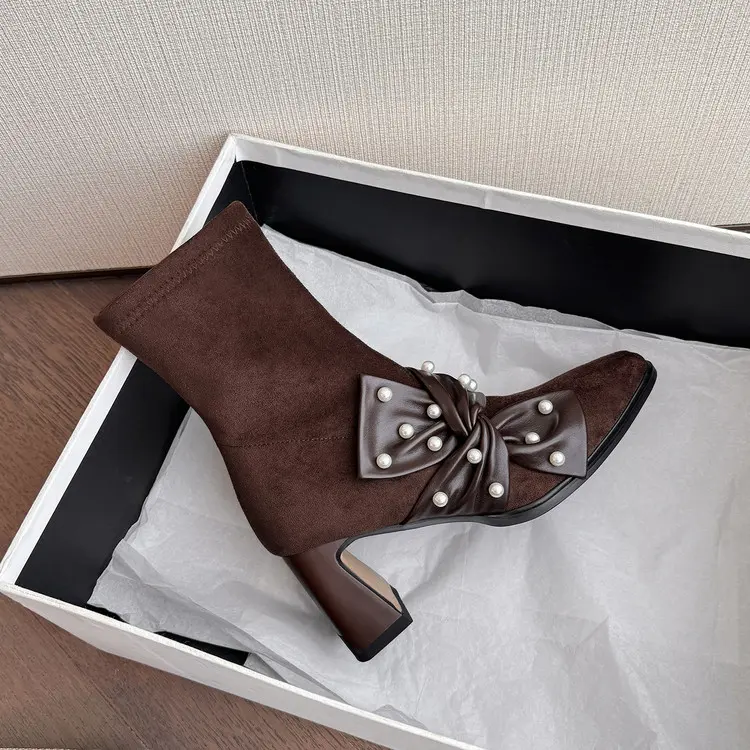 Boot Display 15