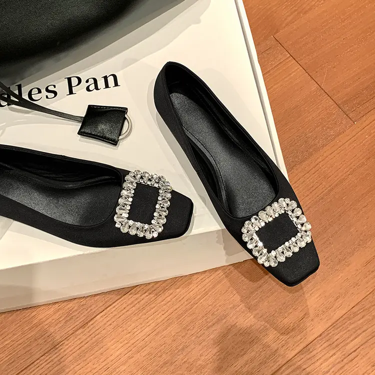 OEM Trendy Western Square-Toe Satin Pumps Breathable Pigskin Lining Manufacturer, Factories