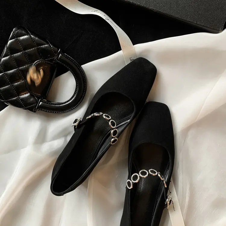 CE Certification 4CM Thick Heel Non-Slip Vintage Black Suede Mary Janes Pumps Manufacturer, Companies