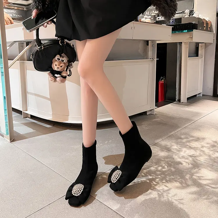 Product Display 28