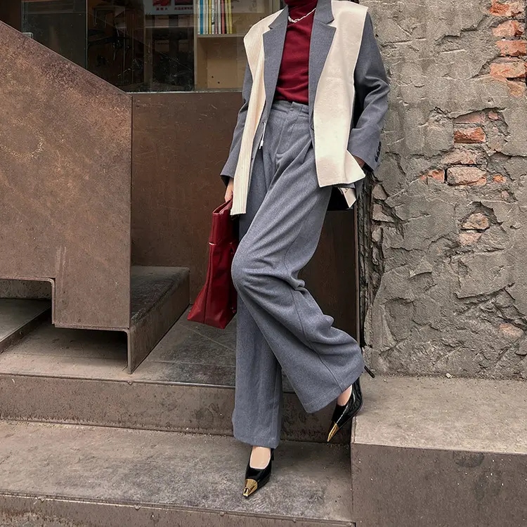 Full look at stiletto heel design