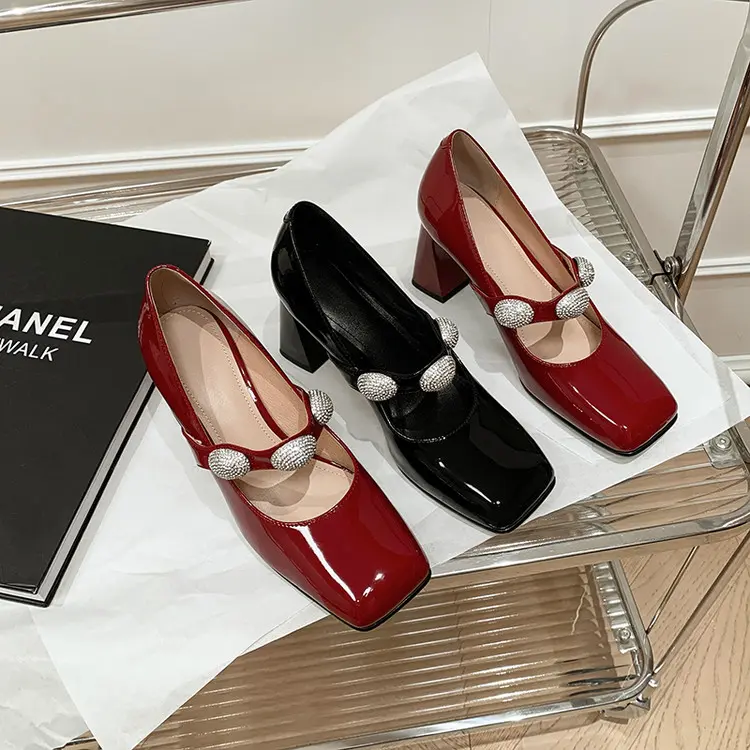 Product Display 18