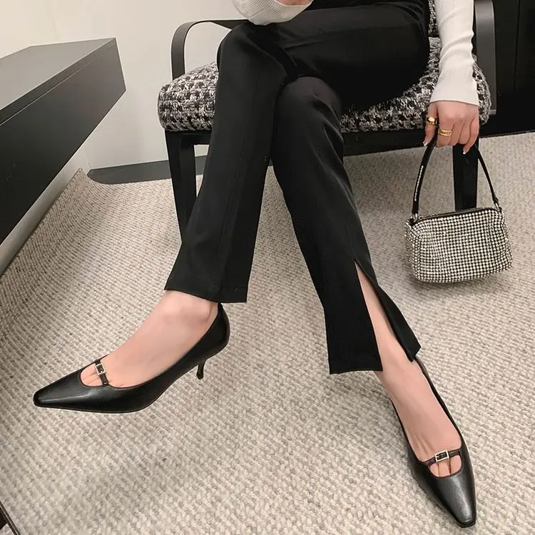 Rhinestone Pumps Detail