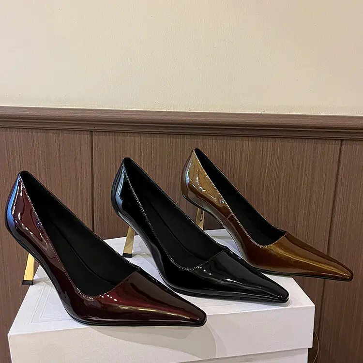 Famous Sculptural Metallic Heel Pointed Pumps from Manufacturer Supplier, Products