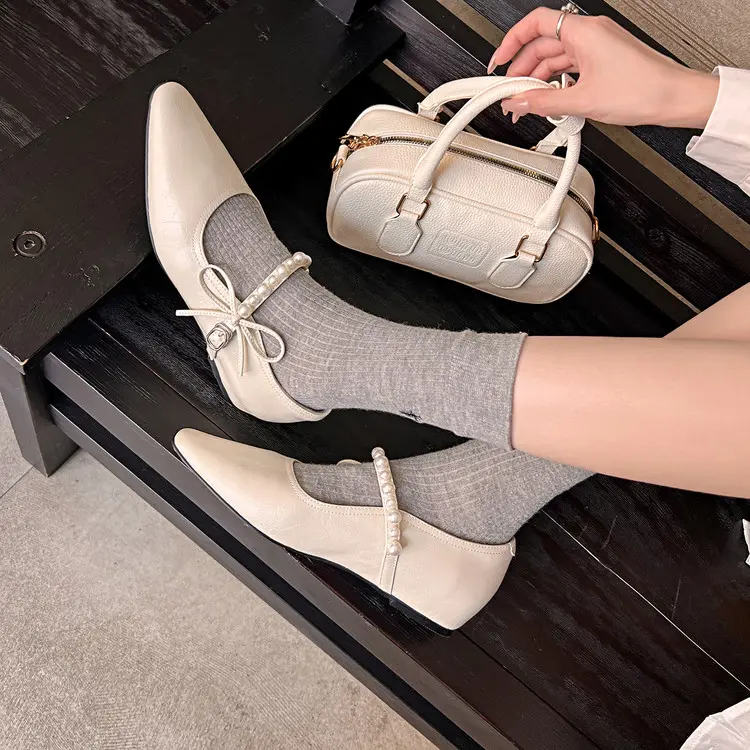 Pointed Toe Mary Jane Flats Style 4