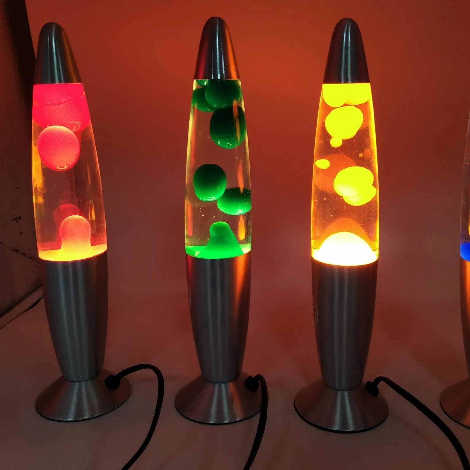 Wholesale Indoor Beautiful Wax Rocket Table Lamps Nordic Lava Lamp
