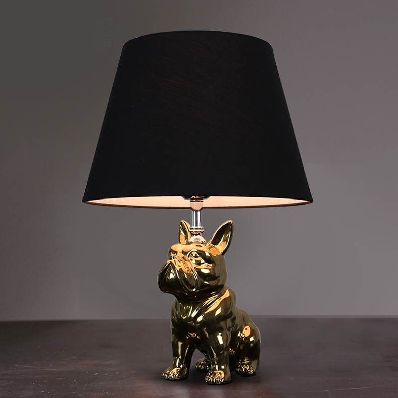 Modern Dog Table Lamp Gold Ceramic Table Lamps for Living Room Design Table Lamp (WH-MTB-137)