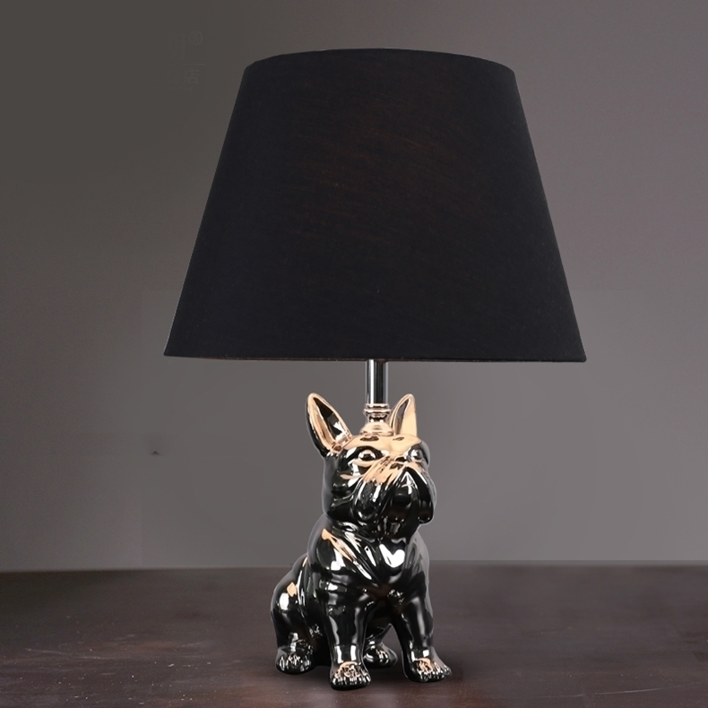 Modern Dog Table Lamp Gold Ceramic Table Lamps for Living Room Design Table Lamp (WH-MTB-137)