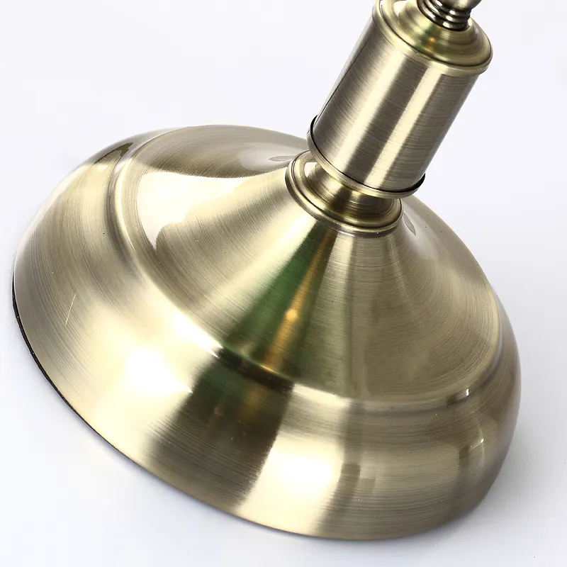 Classic Banker Lamp 8