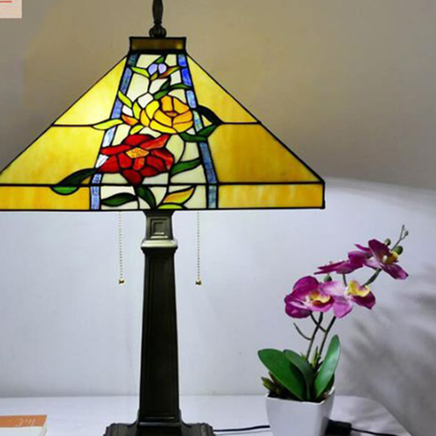 Tiffany Table Lamp Rose Lampshade Bedroom Bedside Lamp Design Table Lamp (WH-TTB-77)